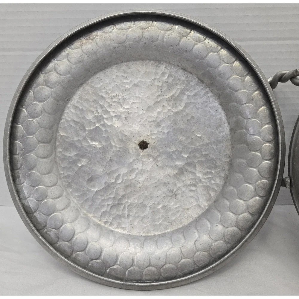 Vintage Hand Forged Hammered Aluminum Cromwell Metal Casserole Dish w/Floral Lid